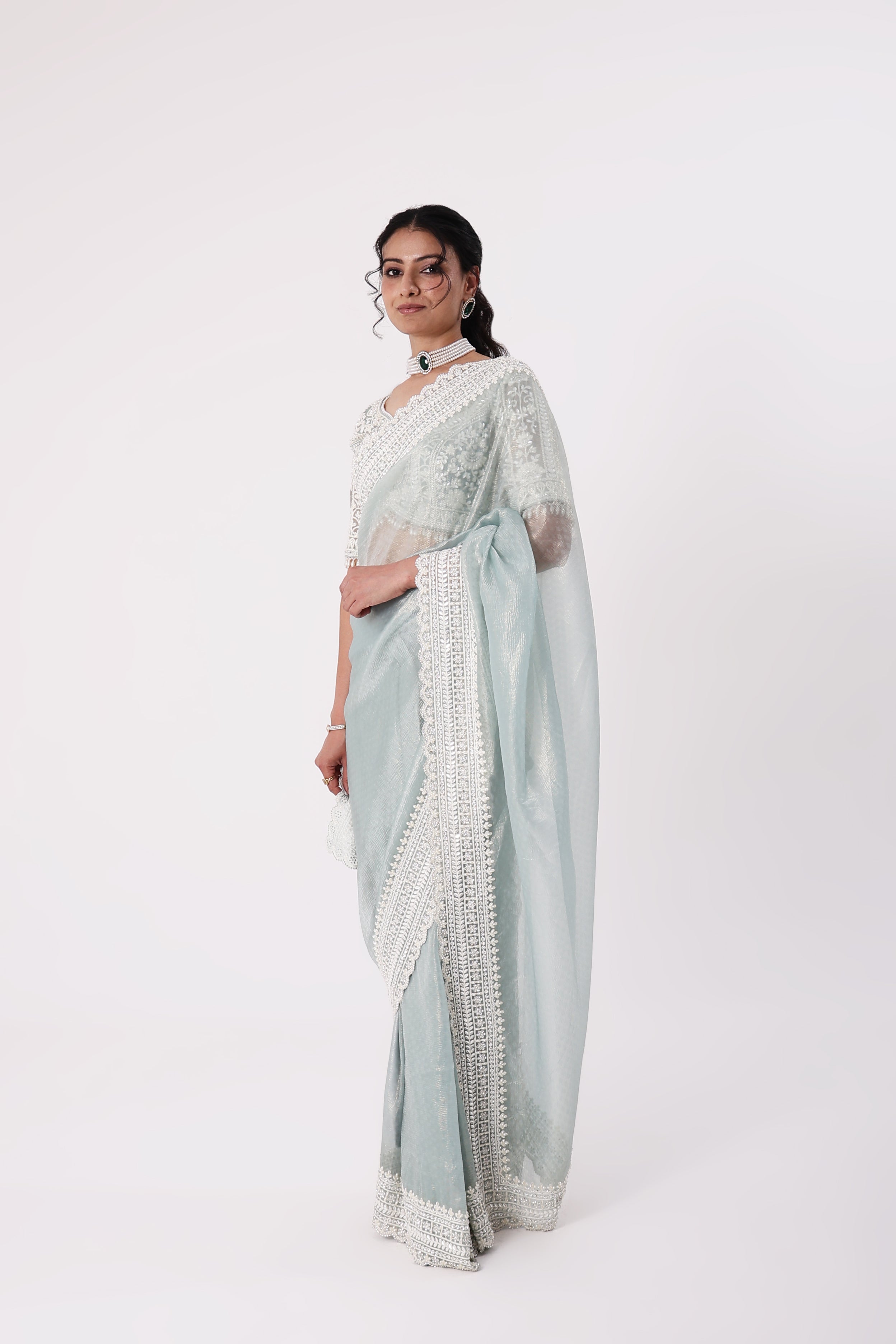 Saree With Readymade Blouse