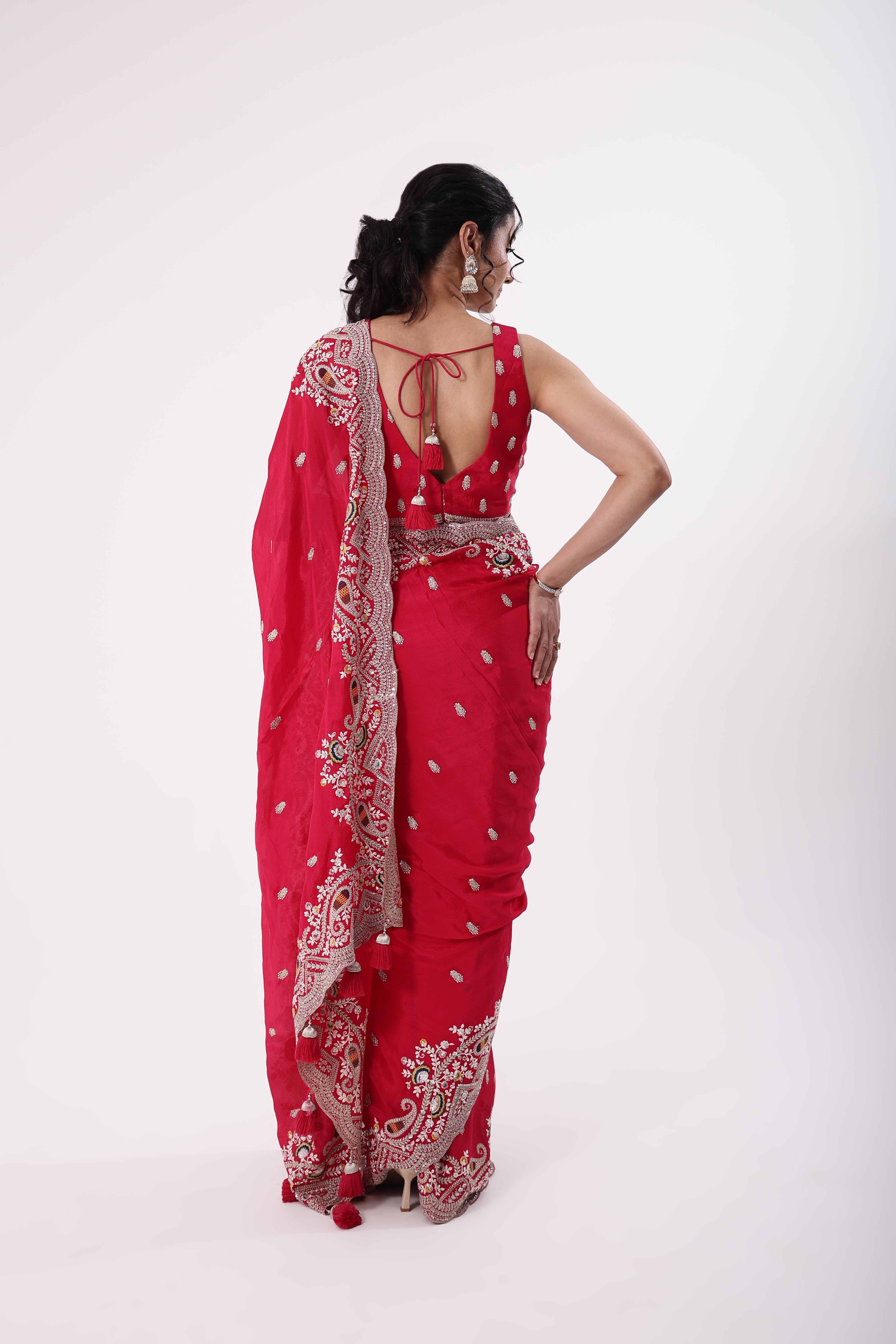 Saree With Readymade Blouse