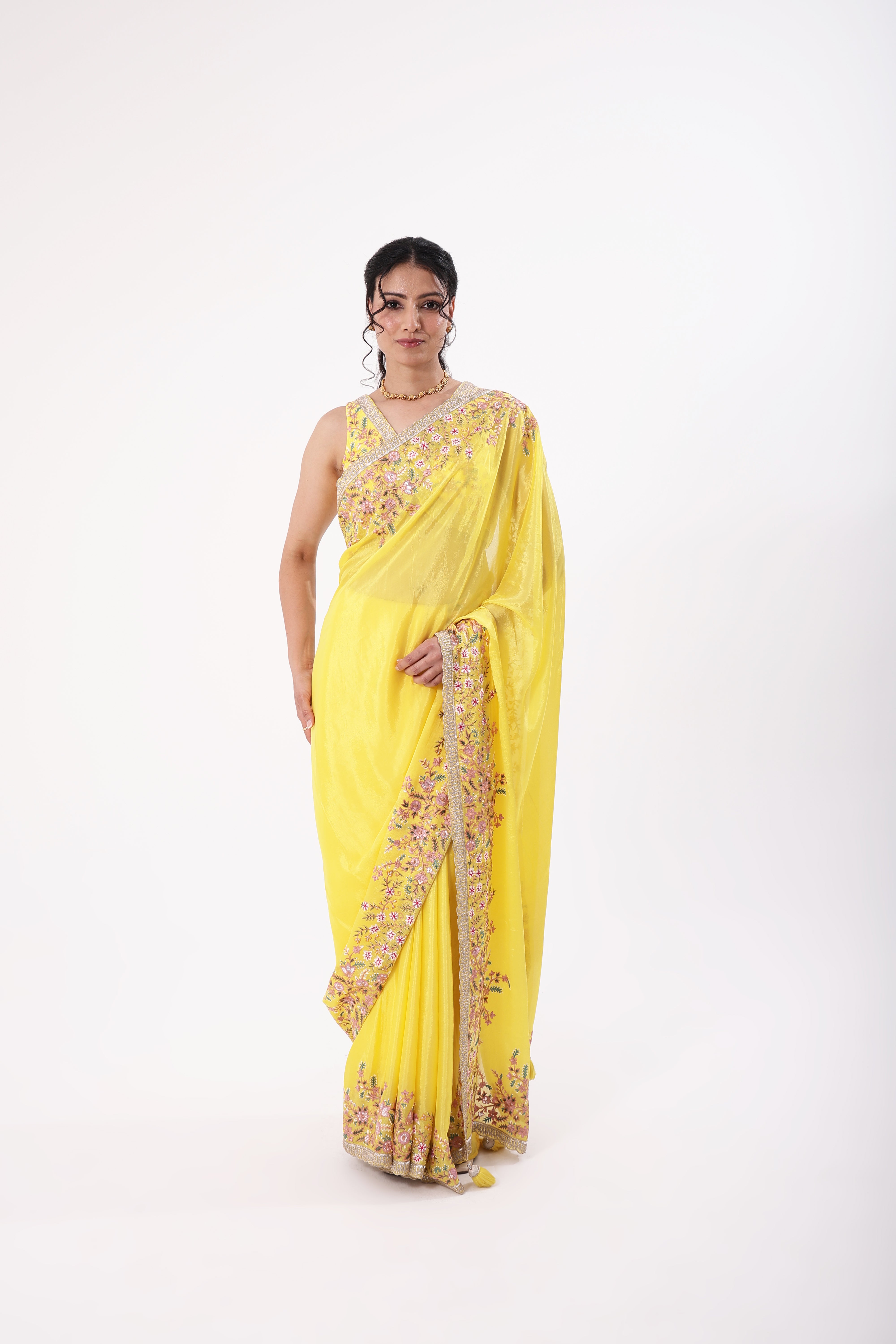 Saree With Readymade Blouse
