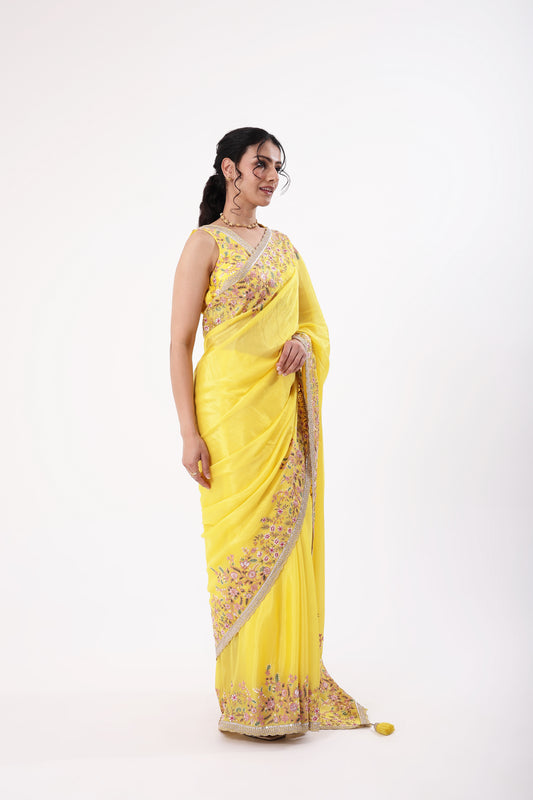 Saree With Readymade Blouse