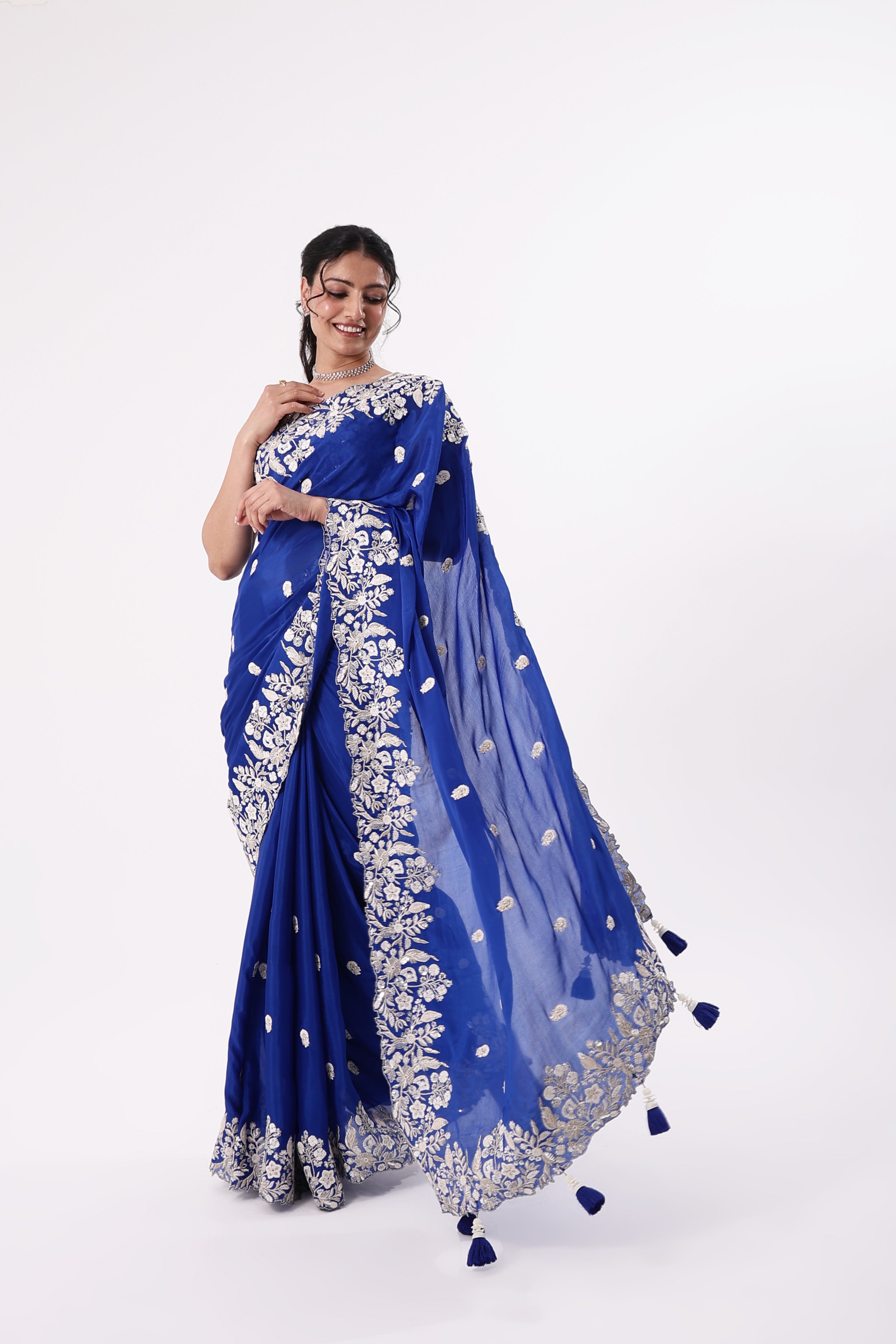 Saree With Readymade Blouse