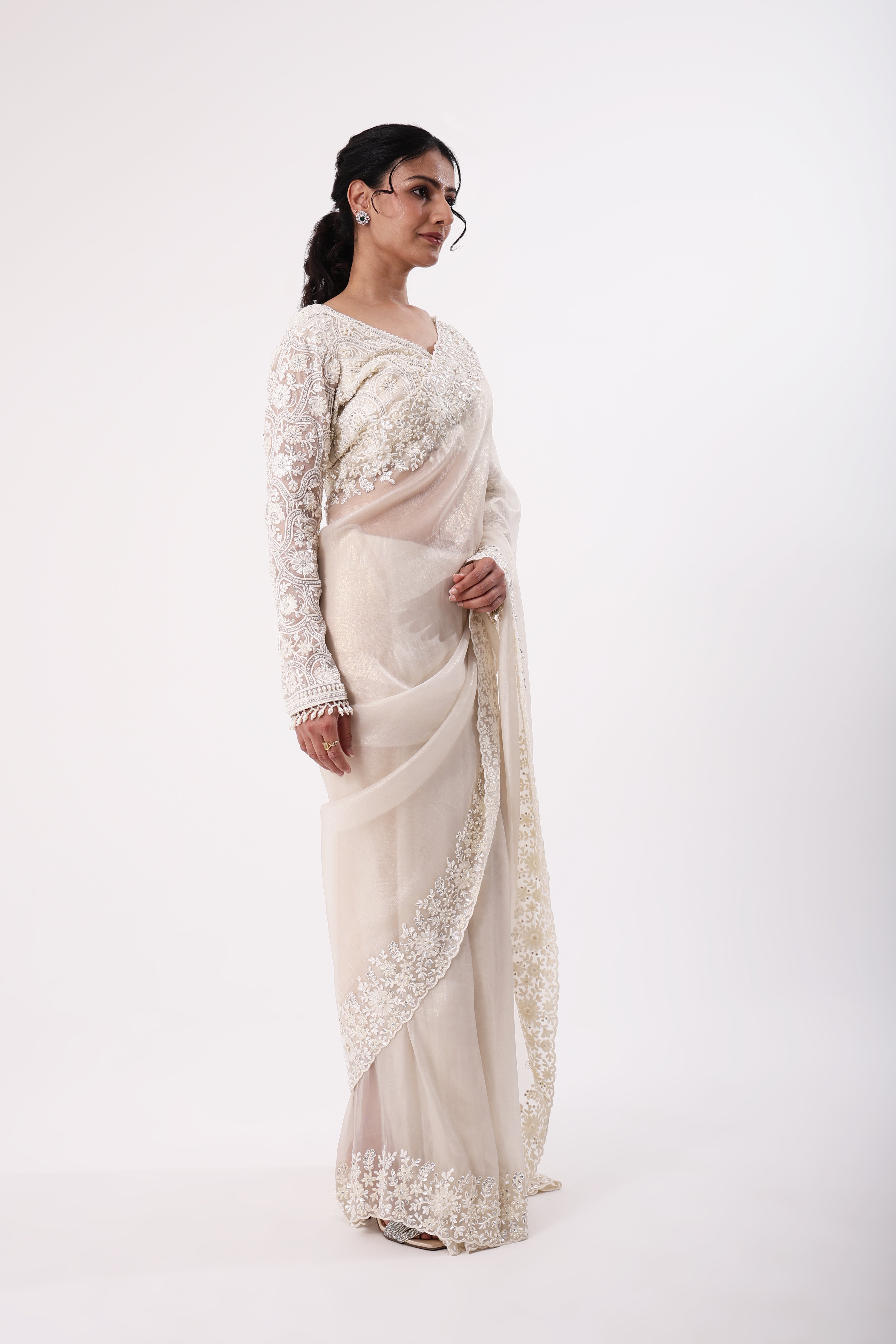 Saree With Readymade Blouse