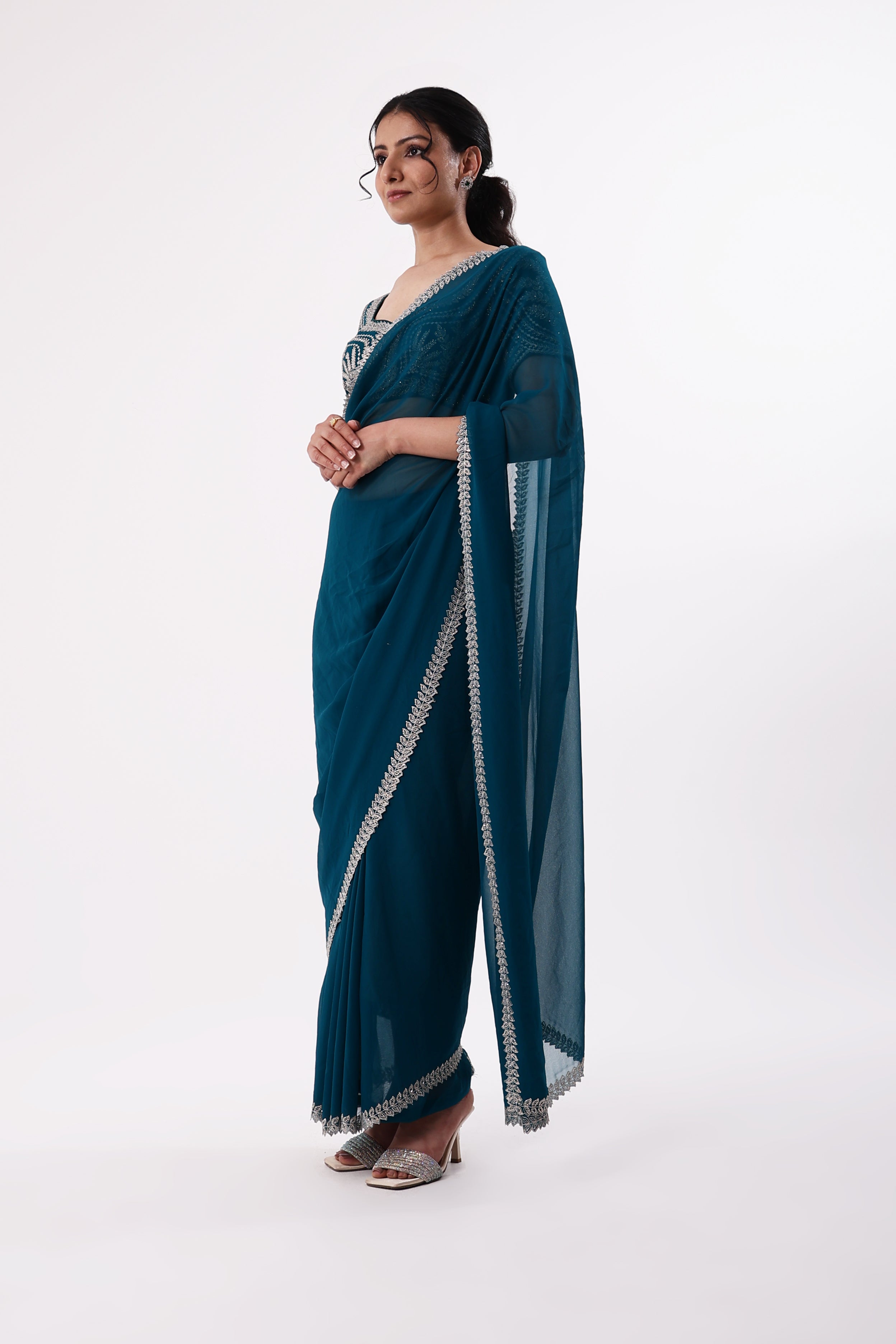 Saree With Readymade Blouse