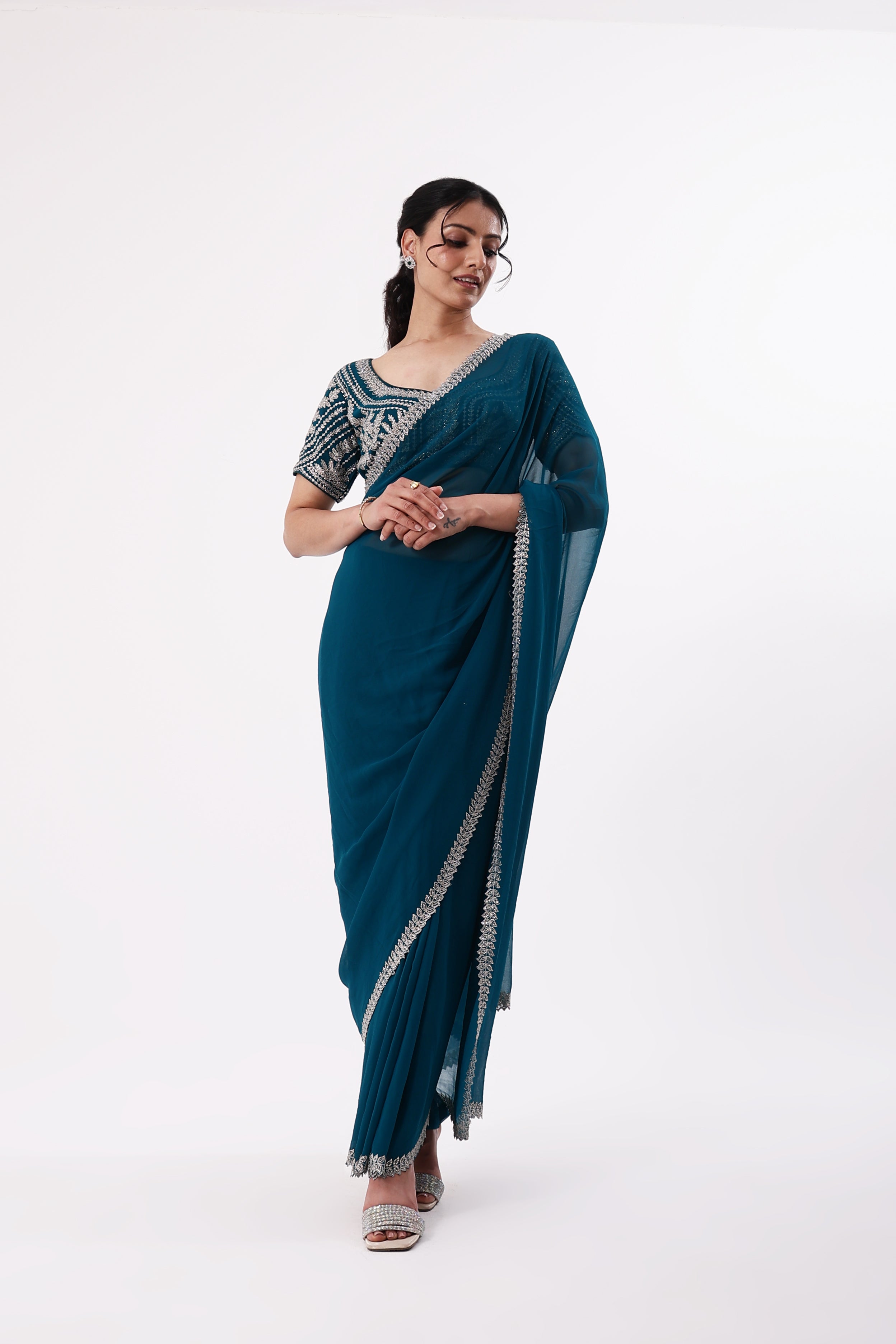 Saree With Readymade Blouse