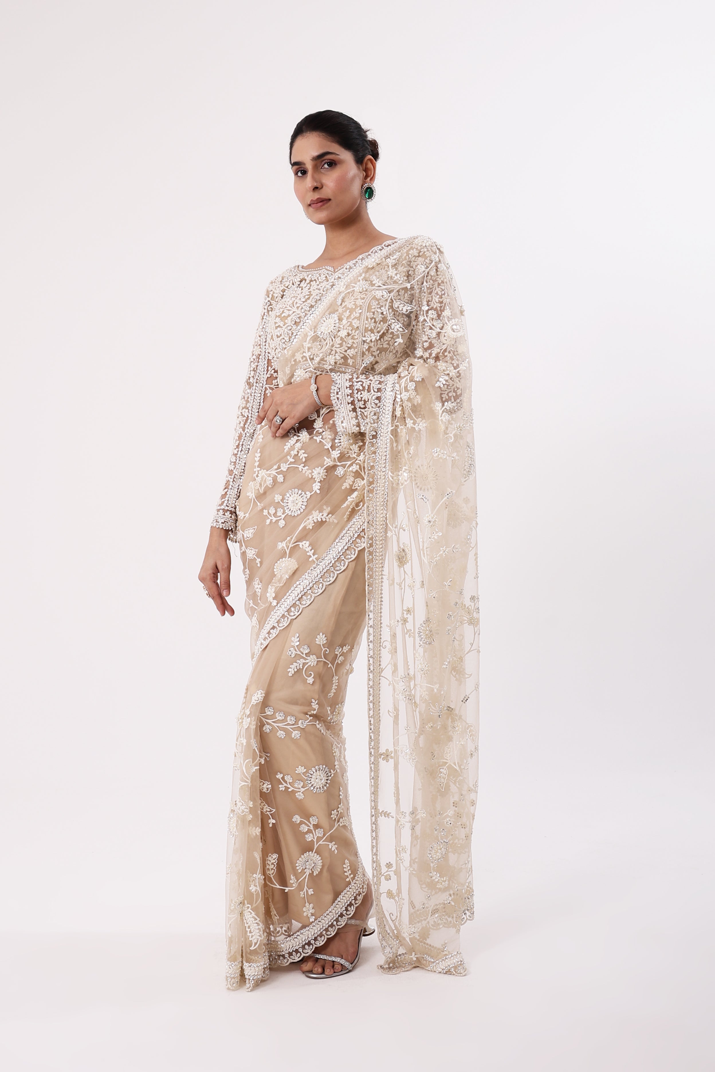 Saree With Readymade Blouse